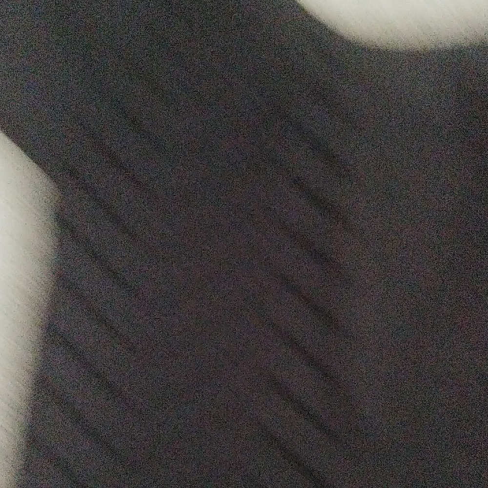 Black Chevron Pattern Top - Picture 4 of 9